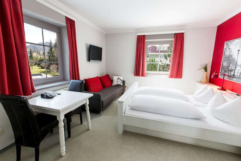 Wallner - Hotel & Wirt Arnoldstein Luaran gambar