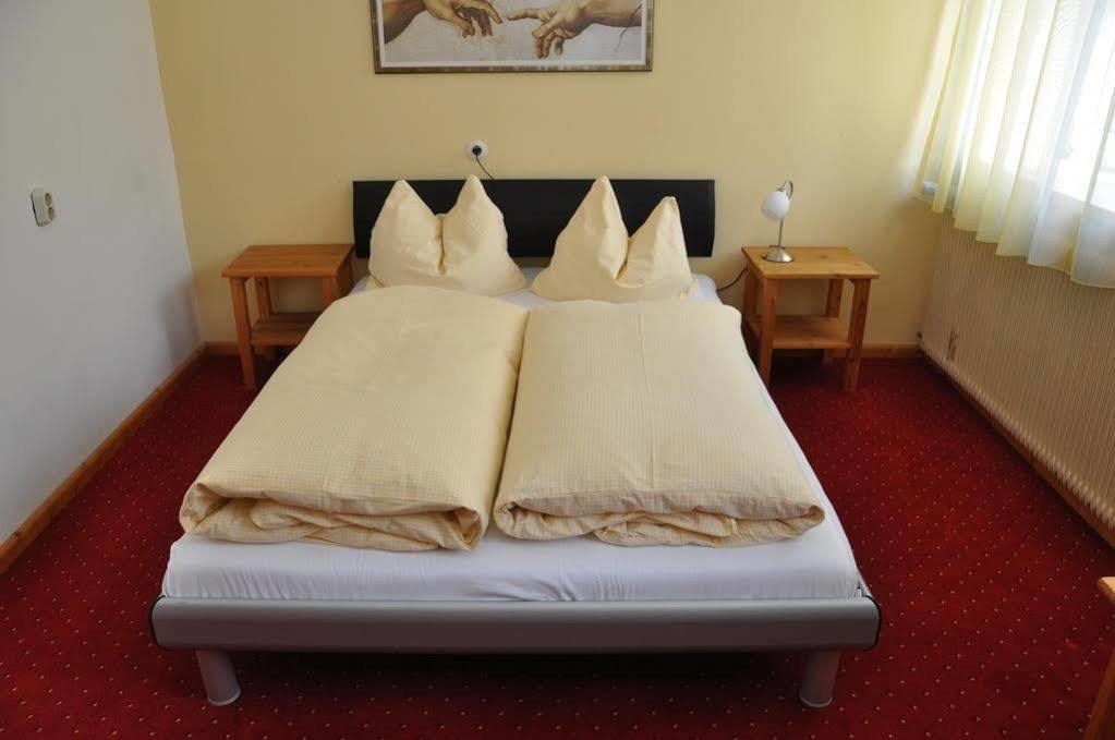 Wallner - Hotel & Wirt Arnoldstein Luaran gambar