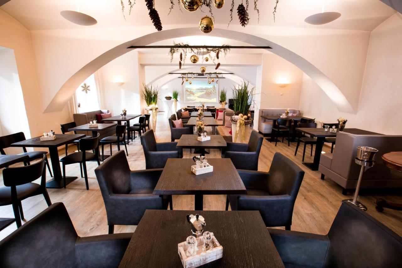 Wallner - Hotel & Wirt Arnoldstein Luaran gambar